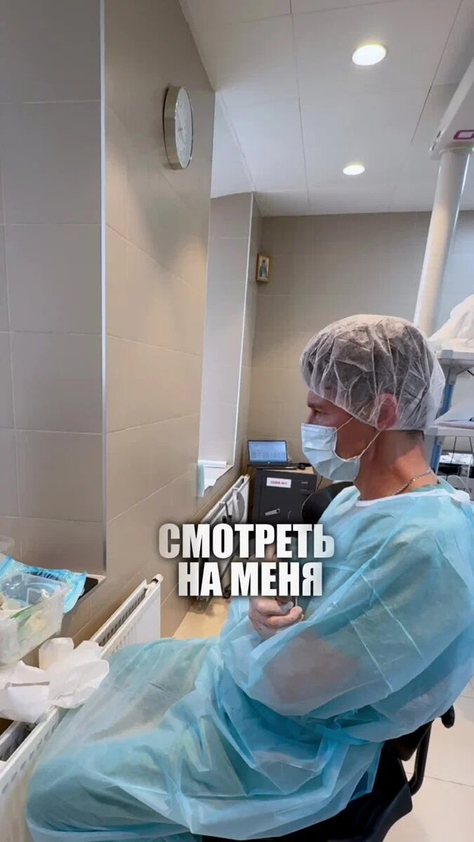 Почему я так пристально смотрю в окно? Нет, не погодой любуюсь.